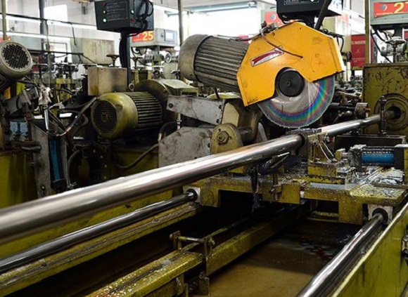 304不銹鋼管變形原因有哪些？